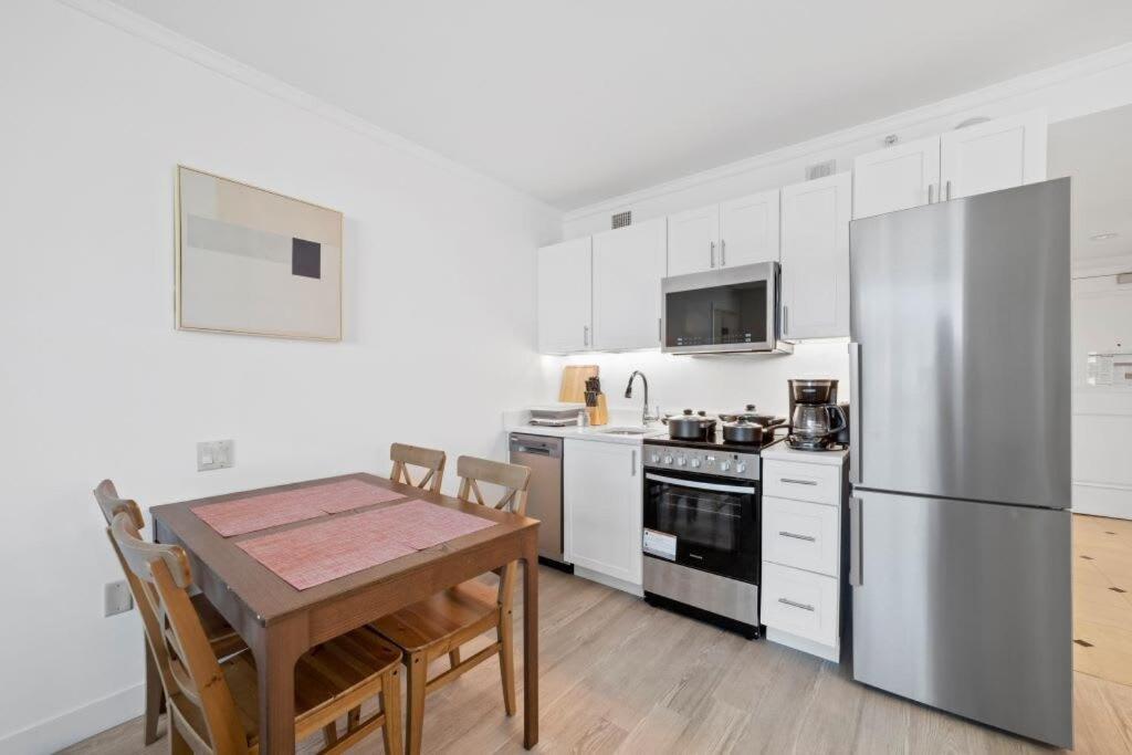 Sleep Six Cozysuites, 1Br 2Ba On The Boardwalk Атлантик Сити Экстерьер фото